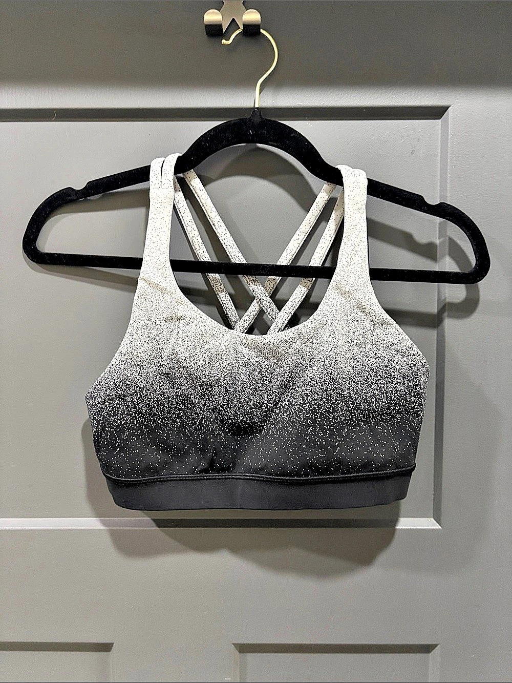 Lululemon Energy Bra *Ombre Speckle Black & White Sports Bra